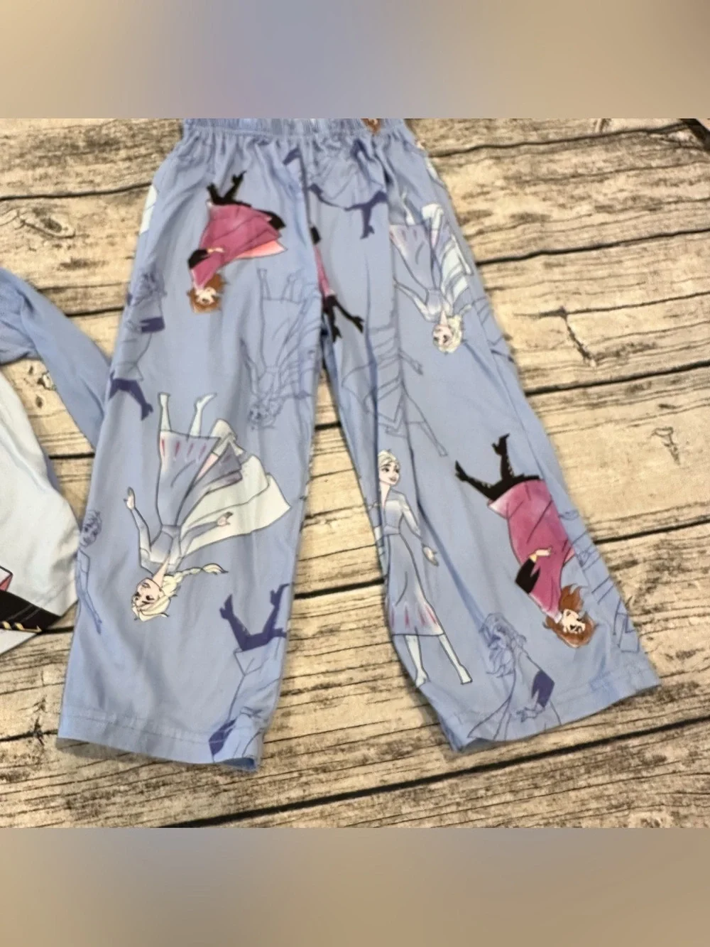Disney Frozen Girls Pajama Set in Light Blue with Pink Accents Size 4t